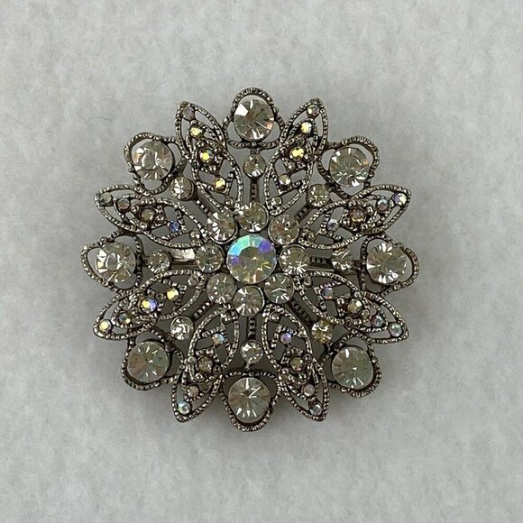 Vintage Monet Aurora Borealis Brooch Star Burst Flower Signed Rhinestone Pin - Picture 1 of 7
